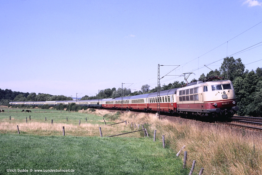 http://www.bundesbahnzeit.de/dso/N-S Strecke 1988/b03-103_202.jpg